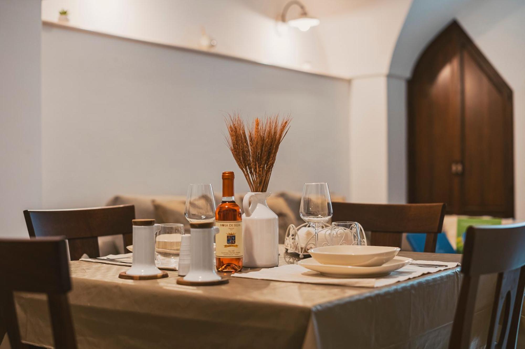 Via Dura - Apulian Sweet House - In Pieno Centro Storico Villa Locorotondo Eksteriør billede